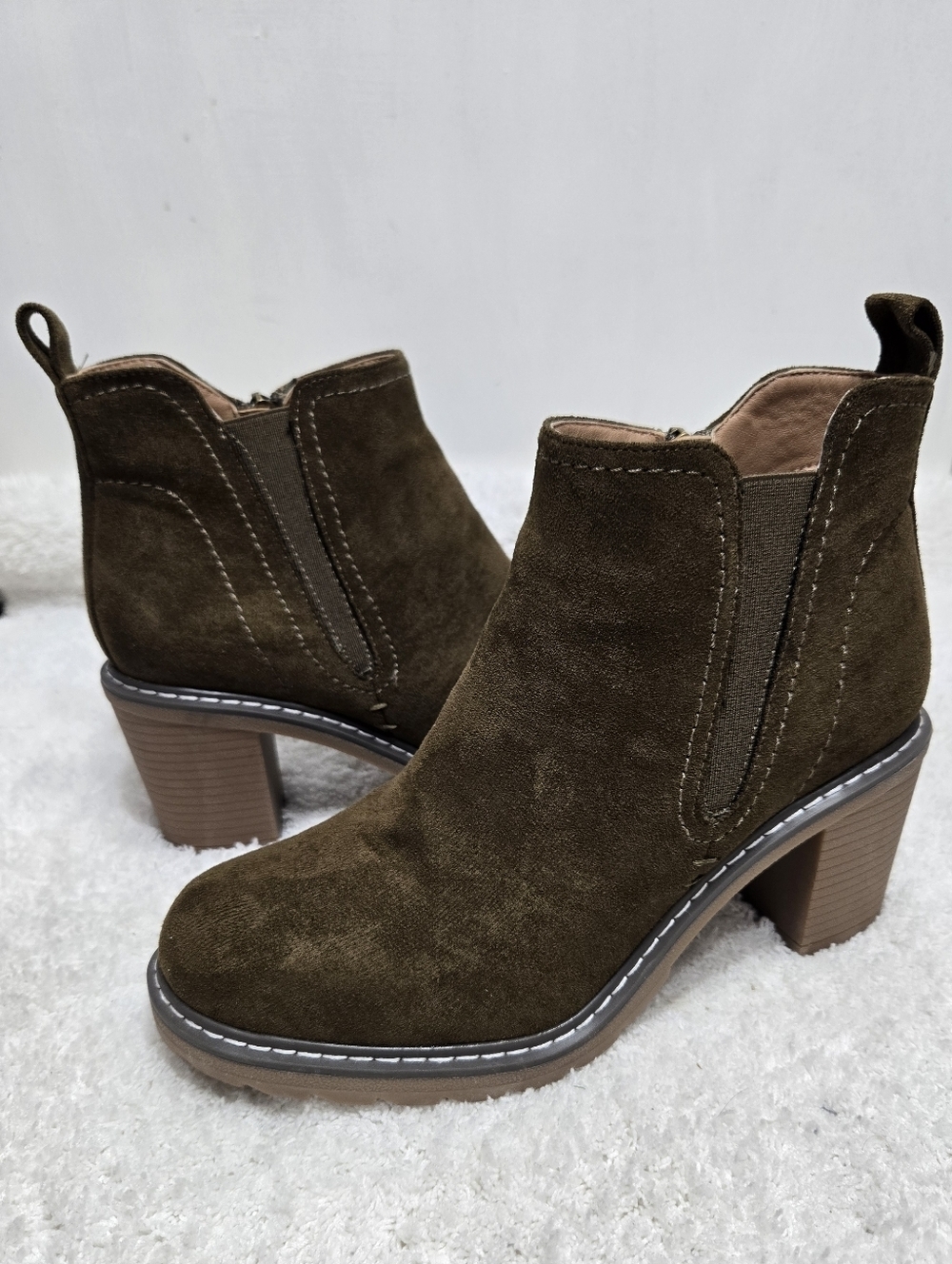 Corky’s Bite Me Olive Suede Booties size 9